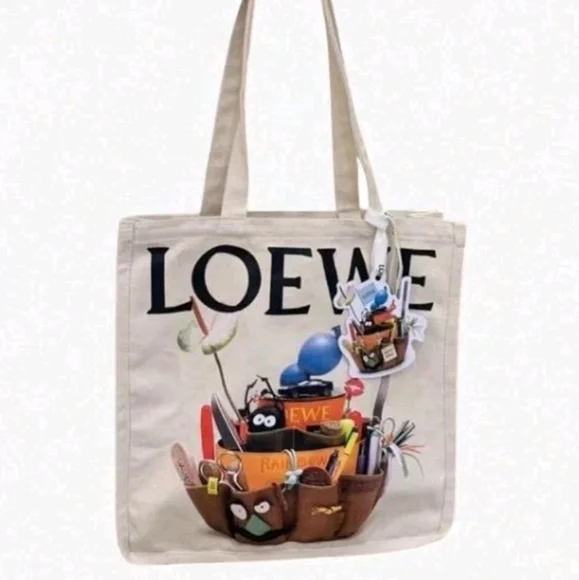 Loewe Cream Tote Bag "Crafted World" Limited Edition NEW!! - Picture 1 of 8